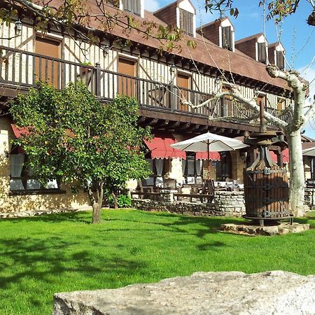 Apartamentos El Mirador Del Soto Sotoserrano Kültér fotó